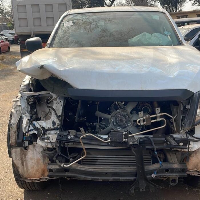 NISSAN NAVARA