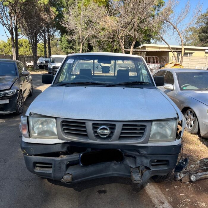 NISSAN HARDBODY 2.0