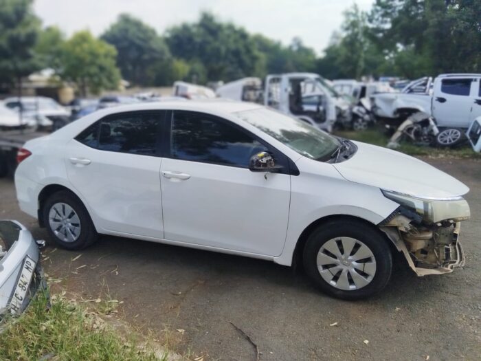 TOYOTA COROLLA - Image 3
