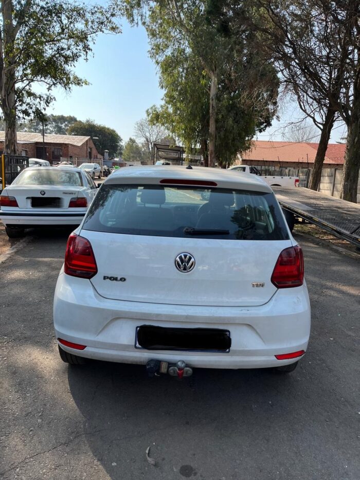 VOLKSWAGEN POLO 1.4 TDI TRENDLINE - Image 2