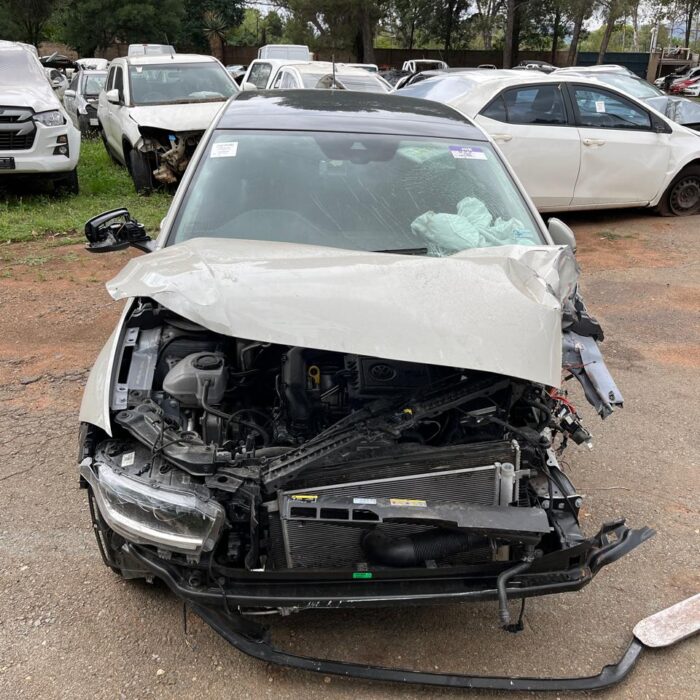 VOLKSWAGEN POLO TSI LIFE