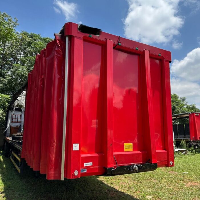 GRW TAIL LIFT TRAILER