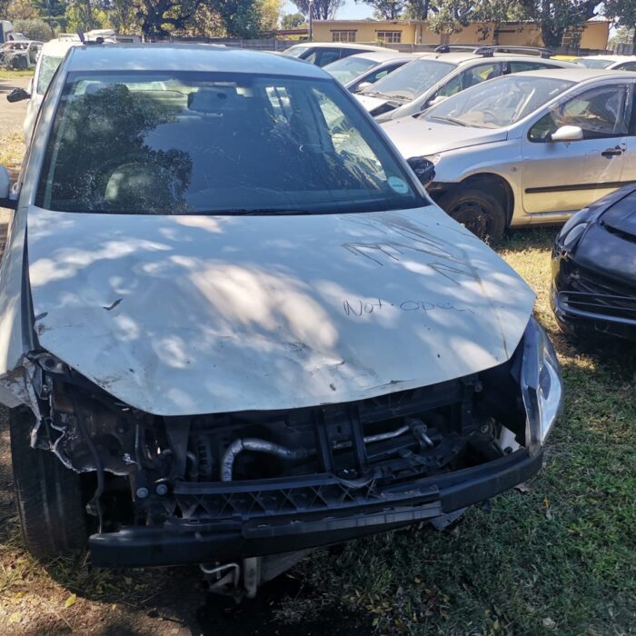 VOLKSWAGEN POLO VIVO